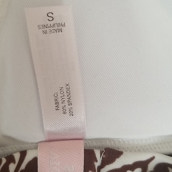 Victoria Secret Swim - Picture 7 of 7